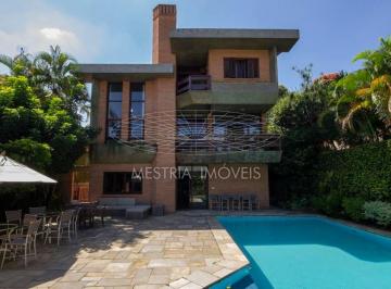 Casa · 584m² · 4 Quartos · 4 Vagas · Ótima localização em rua arborizada e tranquila! Piscina, sauna e churrasqueira!