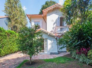 Casa · 250m² · 3 Quartos · 4 Vagas · Casa para aluguel no Jardim Europa