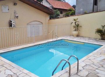 10 Piscina (3) · CASA,3 Dormitorio(s) bairro Europa