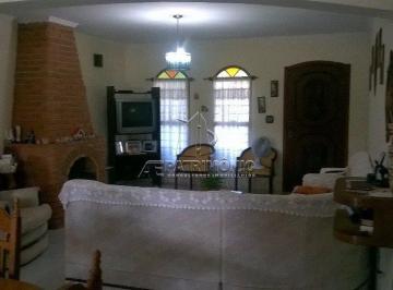 1 sala · CASA, 4 Dormitório(s) Bairro Centro