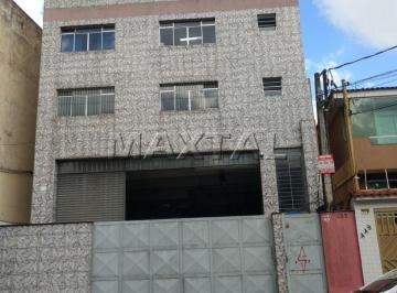 Comercial · 25m² · Sala comercial pra locação de 25m², com 1 banheiro, na Santa Teresinha.