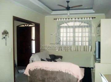 1 sala · CASA,2 Dormitorio(s) bairro Guadalupe