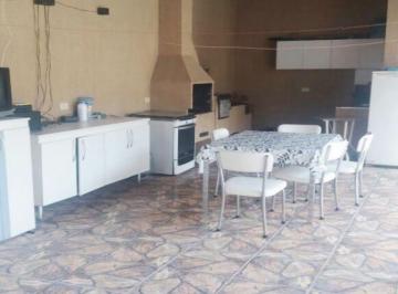 Casa · 250m² · 3 Quartos · 3 Vagas · Sobrado em Jacareí, no bairro Jardim Terras de São João, à venda.
