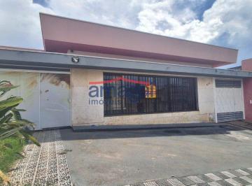 Casa · 450m² · 4 Quartos · 4 Vagas · Casa em Jacareí, no bairro Centro, à venda.
