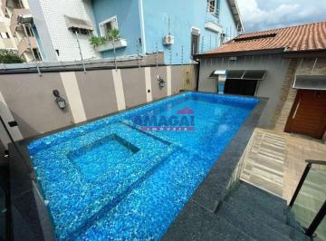 Casa · 218m² · 4 Quartos · 3 Vagas · Casa à venda em Jacareí - Jardim Flórida