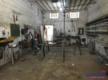 Comercial · 85m² · Imovel Comercial em Jacareí, no bairro Parque Santo Antônio, à venda.