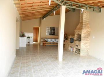 Casa · 149m² · 2 Quartos · 2 Vagas · Ótima Casa em Jacareí!