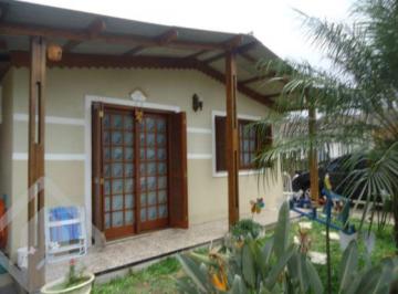 01 · Casa no bairro Parque 35