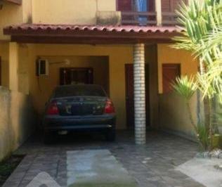 02 · Casa no bairro Medianeira