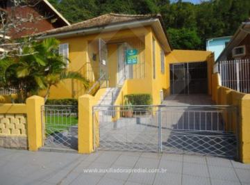 01. · Casa no bairro Centro