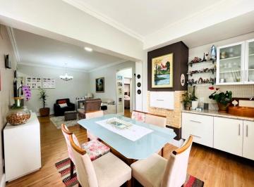 268430_i7663685664O_26843066e8503a7ce34.jpg · Apartamento semi mobiliado, com 02 dormitórios, living 02 ambientes, sacada integrada,