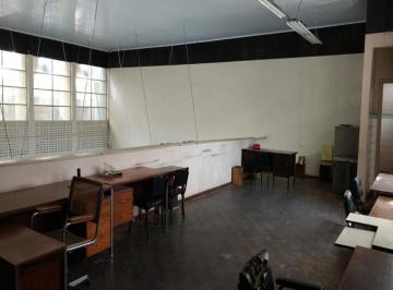 Comercial en Venda de 2 quartos Centro · Venda ou Locação de Ponto Comercial (Av intenso movimento) - 960m2