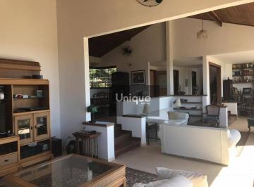 94f18ec55e68f867ff748f341f6352b4026a810f · Excelente casa com vista panorâmica