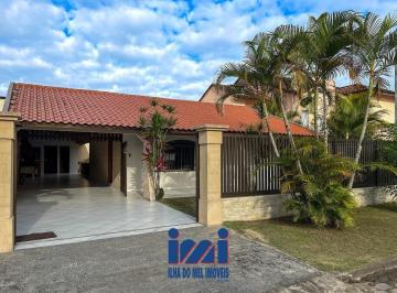 23734866_4.jpg · Casa com piscina à venda em Ipanema