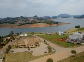 2018/07/74425807.jpg · Porto Laranjeiras. Condomínio de alto padrão na beira da Represa do Jagu