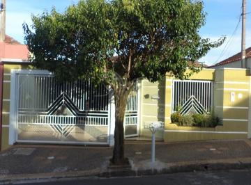 2017/09/58011421.jpg · Casa com 03 dormitórios no CENTRO