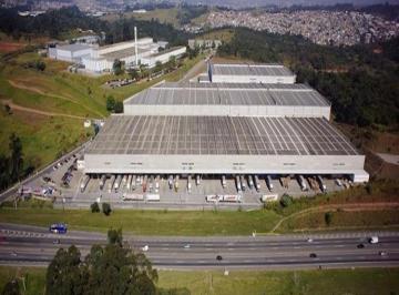 Fachada · Galpão industrial em condomínio para locação em Arujá-SP, Jardim Tupi: 16 vagas, 42.895,68 m² de áre