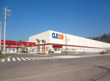 Fachada · Galpão Industrial de 1.478,25m² em Condomínio para Locação em Embu-SP, Água Espraiada