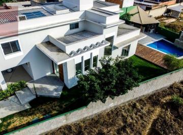 Casa · 320m² · 5 Quartos · 2 Vagas · Casa de Condominio em Parque Pecuária - Campos dos Goytacazes, RJ