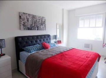 Apartamento de 2 quartos, Santos · Vendo lindo apartamento todo reformado na Afonso Pena