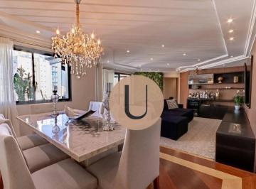 39eaeabea40f46ac02f8798bc7eaef4b7af7421b · Apartamento com 160m² e Três Vagas