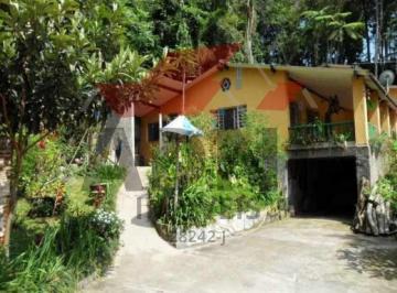 Rural · 1800m² · 3 Quartos · 2 Vagas · Chácara em São Lourenço da Serra com ótima localização