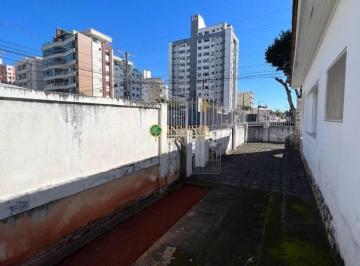 6e1cb8e18c985953e62dc3de6aa96dd48729561d · À venda com 3 quartos no Balneário do Estreito.