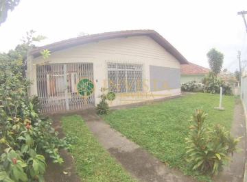 a1ebb7e9f792d28fe2394de037d4e94c601a8d1b · Casa com 4 quartos e 4 vagas de garagem à venda no bairro Estreito, em Florianópolis.
