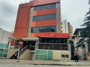 26124a04db8fa9385442b2d20115ab2f5578620a · Locação | Loja de 36m² em frente ao Angeloni no Centro de Florianópolis