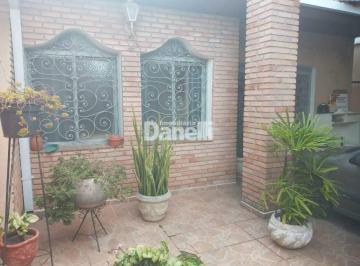Casa · 167m² · 3 Quartos · 2 Vagas · Casa à venda, 3 quartos, 1 suíte, 2 vagas, Parque São Luís - Taubaté/SP