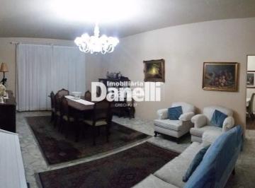 Casa · 225m² · 3 Quartos · 4 Vagas · Casa à venda, 3 quartos, 1 suíte, 4 vagas, Centro - Taubaté/SP