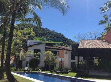 Casa · 167m² · 4 Quartos · 2 Vagas · Casa para Venda em Juquehy, São Sebastião-SP: 4 Quartos, 3 Suítes, 2 Salas e Piscina!
