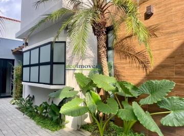 Casa · 142m² · 4 Quartos · 2 Vagas · Imóvel de luxo em Juquehy, São Sebastião-SP: casa com 4 quartos, 4 suítes, 2 salas e 142m² de área.