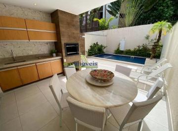 Casa · 100m² · 4 Quartos · 2 Vagas · Imóvel de luxo em Juquehy, São Sebastião-SP: casa com 4 quartos, 4 suites e 100m² de área!