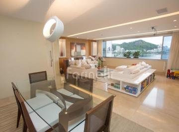 10042015173545v65rea.jpg · Apartamento super reformado, em andar alto e com linda vista para a Lagoa