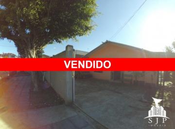 2022/07/01e182c0f64e0c0cecf2428c6013724f.jpg · Casa de esquina com 03 Dormitórios no Afonso Pena (Vila Iná)