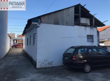 Casa · 300m² · 2 Quartos · Terrenoo a Venda no Jardim Peri Peri