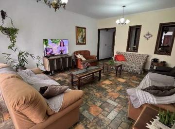 Casa · 255m² · 5 Quartos · 3 Vagas · Casa Térrea à venda 5 quartos 4 suítes 3 vagas Centro - São Bernardo do Campo - SP