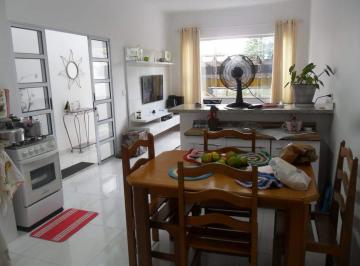 Casa · 204m² · 3 Quartos · 2 Vagas · Casa Terreá com quintal - Jordanópolis - SBC