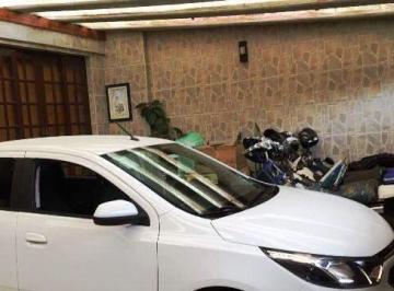 Casa de 3 quartos, São Bernardo do Campo · Sobrado de 220m² no Demarchi em São Bernardo do Campo/SP.