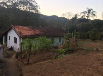 Rural · 110m² · 3 Quartos · 2 Vagas · Linda Chácara na charmosa Cidade de Santo Antônio do Pinhal !