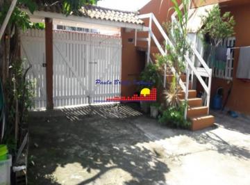 Foto 04 · Casas Sobrepostas no Rio da Praia