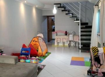 Casa · 180m² · 3 Quartos · 4 Vagas · Sobrado 3 dormitórios, 3 suítes, 4 vagas Próximo ao Metrô Tucuruvi