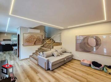 Casa · 142m² · 3 Quartos · 4 Vagas · Sobrado à venda 3 quartos 1 suíte 4 vagas Centro - São Bernardo do Campo - SP