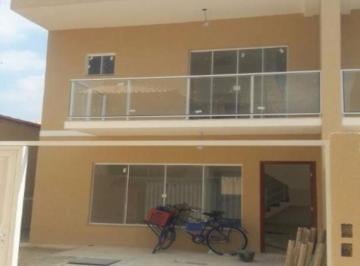 Casa · 172m² · 3 Quartos · 1 Vaga · EXCELENTE TRIPLEX COM 3 SUÍTES E PISCINA EM COSTAZUL, RIO DAS OSTRAS, RJ