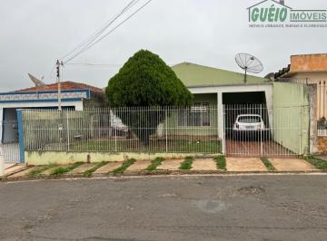 Foto 01 · Casa, Ginásio, Itararé, SP