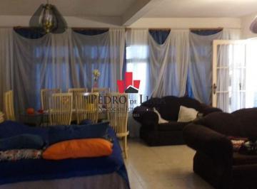 Casa · 336m² · 3 Quartos · 8 Vagas · Sobrado com 3 dormitórios e 8 vagas na Vila Carrão
