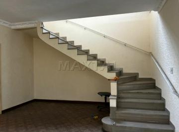 Casa · 410m² · 4 Quartos · 10 Vagas · Sobrado para locação em Santana com 4 dormitórios, 10 vagas próximo ao Metrô Santana.