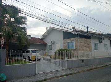 Foto 04 · Casa a venda. Aceita permuta. Localizada no Bairro Czerniewicz.  Jaraguá do Sul.SC.