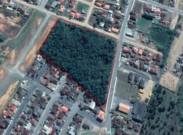 Foto 01 · Terreno a venda, ideal para loteamento ou construções de prédios.